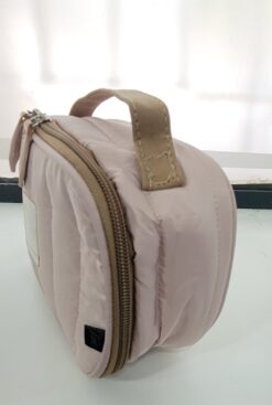 Alternative view of PORTA COSMETICO ROSADO AMAYRA CON CIERRE MARRON